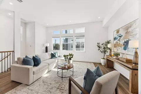 2121 Hoskins Dr #C, Houston, TX 77080