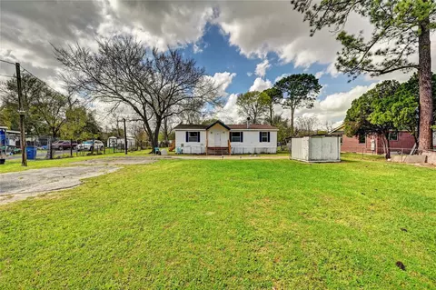 8119 Yale St, Houston, TX 77037