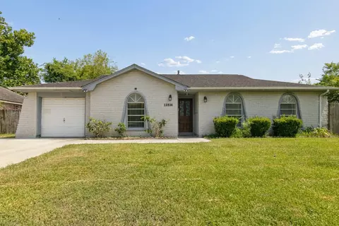 12514 Gotham Dr, Houston, TX 77089