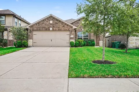 529 Rosebank Trail Ln, La Marque, TX 77568