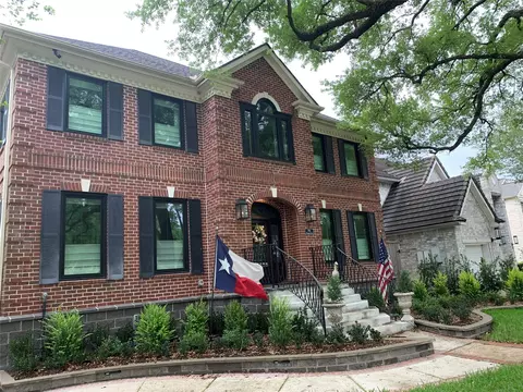706 Mulberry Ln, Bellaire, TX 77401