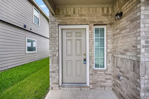 Exterior - 4818 Blue Jacaranda Way, Spring, TX 77373 photo 3 of 4
