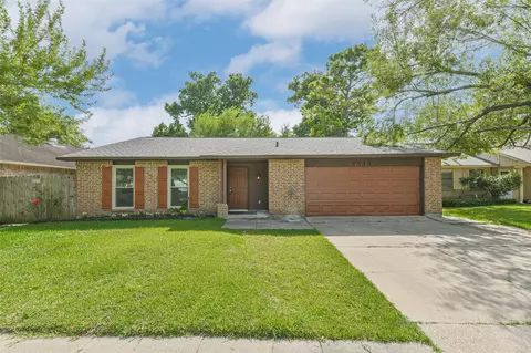 2718 Quail Run Dr, Humble, TX 77396