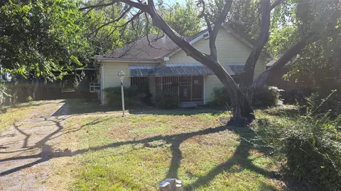 4110 Kress St, Houston, TX 77026