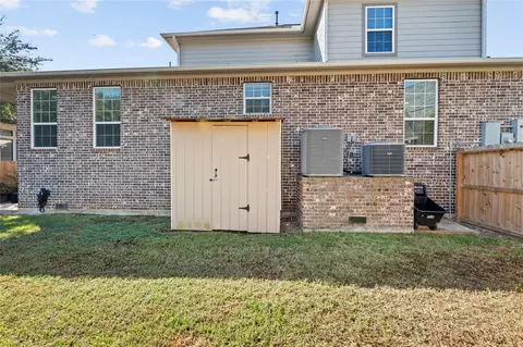 Exterior - 6207 Graff Net Ct, Spring, TX 77379 photo 7 of 10