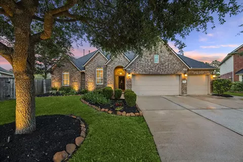 2200 Valley Blossum Ln, League City, TX 77573