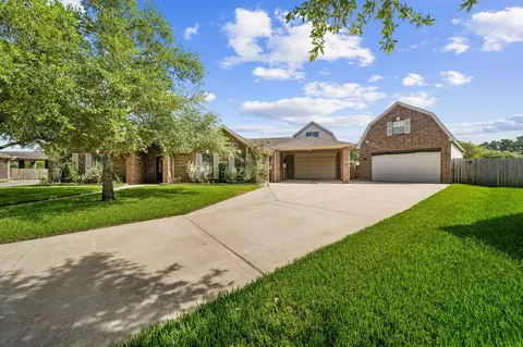 6803 Amistad Ct, Manvel, TX 77578