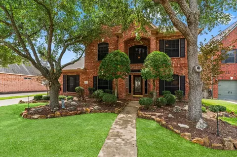4210 Rainfall Dr, Pasadena, TX 77505 photo 1