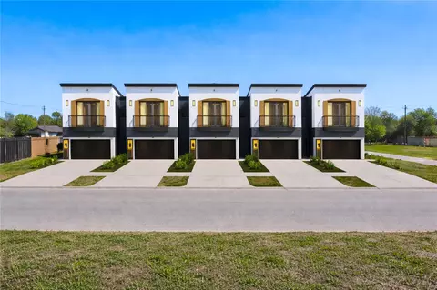 2904 Chapman St, Houston, TX 77009