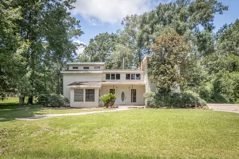 13119 Live Oak Ln, Old River-winfree, TX 77535