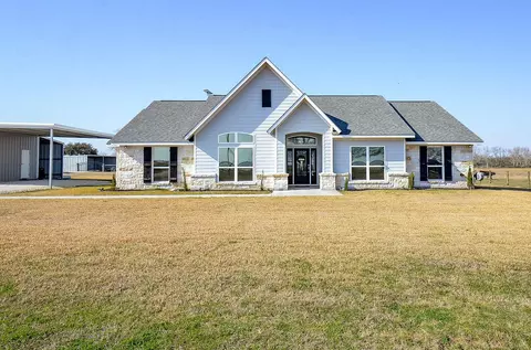 1108 County Road 475, El Campo, TX 77437
