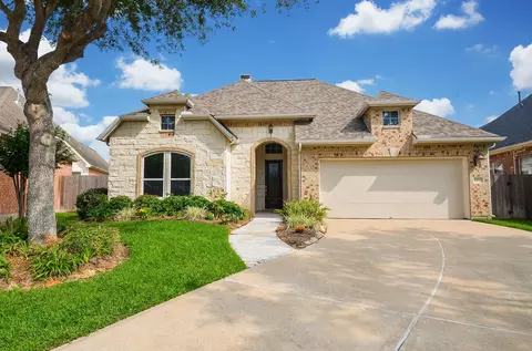 6511 Wexford Trl, Sugar Land, TX 77479
