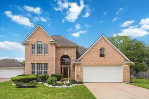 2406 Shelby Dr, Pearland, TX 77584