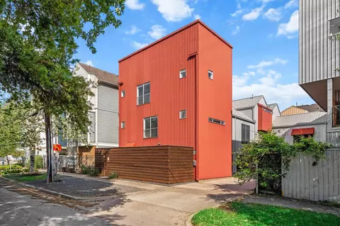 2711 Chenevert St, Houston, TX 77004