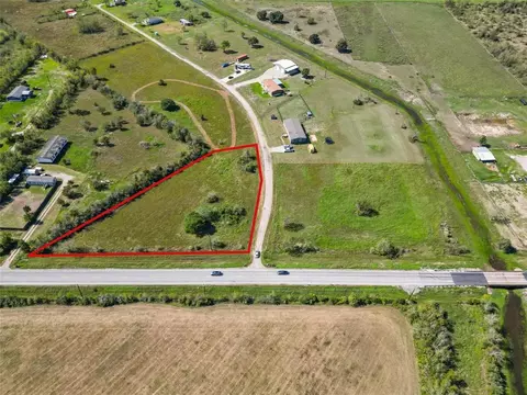 8704 Fm 646 Rd S, Santa Fe, TX 77510