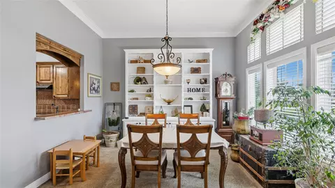 Dining - 135 Apache, Franklin, TX 77856 photo 1 of 3