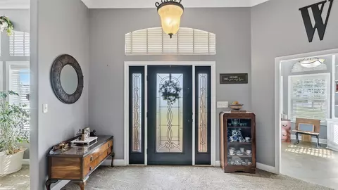 Entry Way - 135 Apache, Franklin, TX 77856 photo 1 of 4