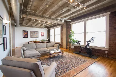 201 Main St #4F, Houston, TX 77002