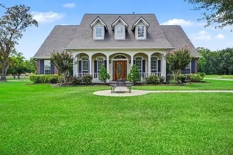 5400 W Orange St, Pearland, TX 77581