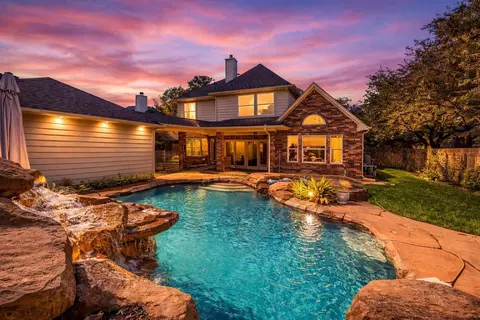 16703 Chestnut Meadow Ct, Sugar Land, TX 77479