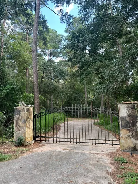 30403 Walnut Creek Rd, Magnolia, TX 77355