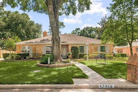 Exterior - 17407 Loring Ln, Spring, TX 77388 photo 2 of 13