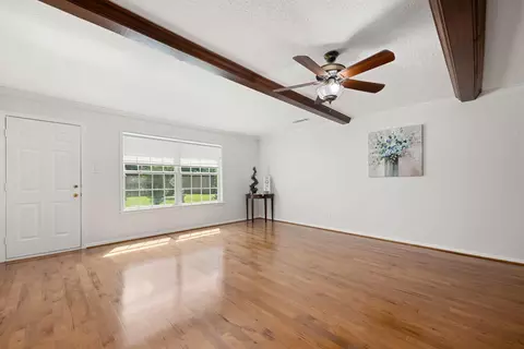 Living - 17407 Loring Ln, Spring, TX 77388 photo 2 of 6