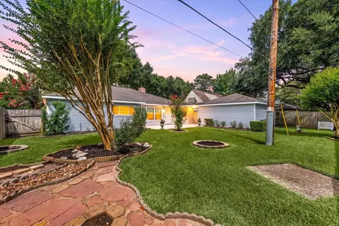 Exterior - 17407 Loring Ln, Spring, TX 77388 photo 6 of 13