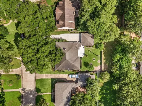 View/Area - 17407 Loring Ln, Spring, TX 77388 photo 3 of 8