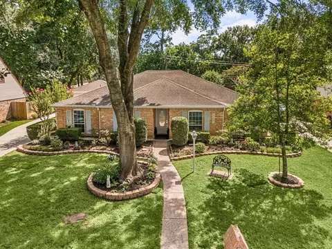 View/Area - 17407 Loring Ln, Spring, TX 77388 photo 1 of 8