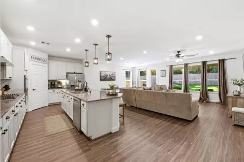 3965 Eagle Nest Lake Ln, Magnolia, TX 77354