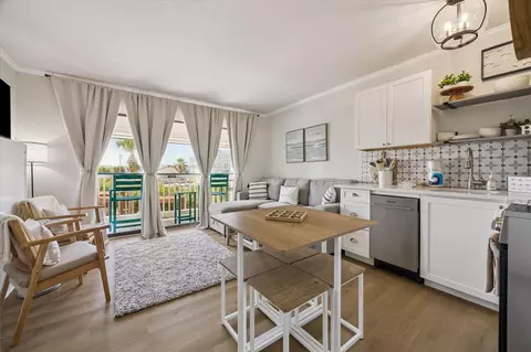 6102 Seawall Blvd #190, Galveston, TX 77551