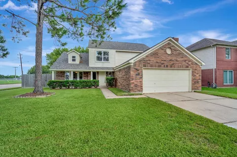 803 Island Meadow Ct, Houston, TX 77062