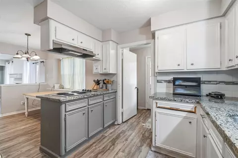 Kitchen - 25518 Long Hill Lane Ln, Spring, TX 77373 photo 2 of 3