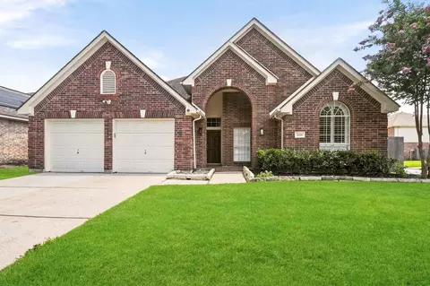 7019 Brookfir Ln, Houston, TX 77040