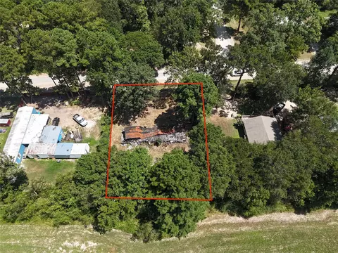 380 William Montgomery Rd, Livingston, TX 77351
