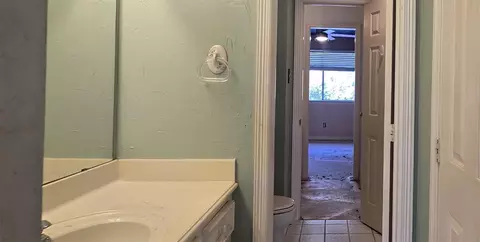 Bath - 6614 Ambercrest Dr, Spring, TX 77389 photo 2 of 3