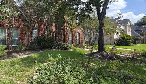 Exterior - 6614 Ambercrest Dr, Spring, TX 77389 photo 6 of 6