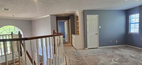 Entry Way - 6614 Ambercrest Dr, Spring, TX 77389 photo 4 of 7