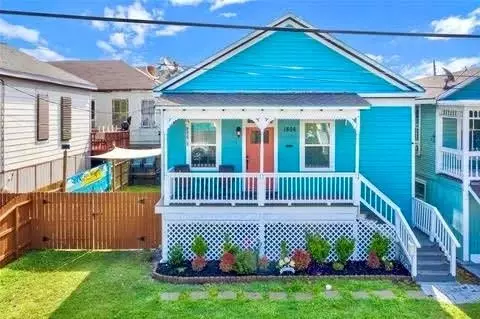 1806 24th St, Galveston, TX 77550