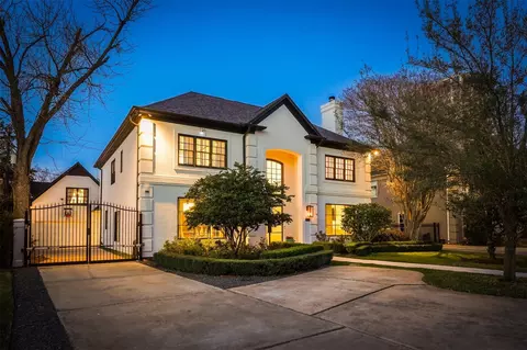 5042 Cedar Creek Dr, Houston, TX 77056