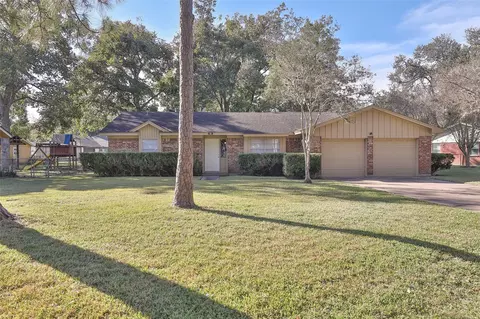 606 Venice St, Sugar Land, TX 77478