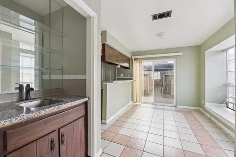 9200 W Bellfort St #76, Houston, TX 77031