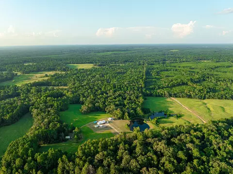 5819 County Road 1170, Forest, TX 75925