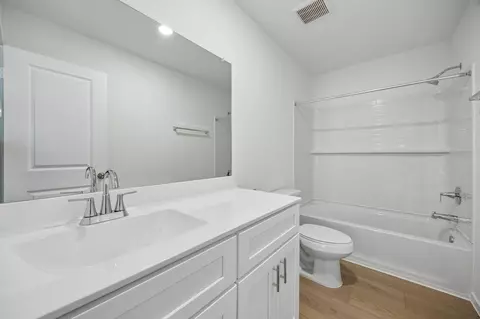 Bath - 15877 Blass Valley Dr, Conroe, TX 77302 photo 1 of 1
