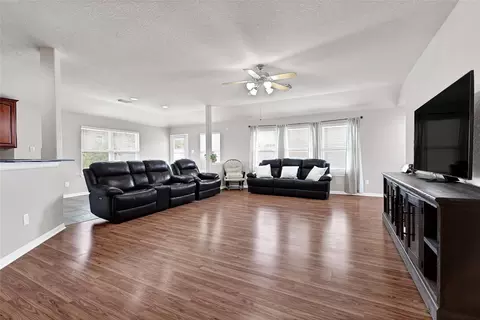 Living - 3114 Rendezvous Ct, Spring, TX 77373 photo 3 of 3