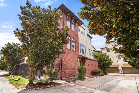 1922 Winter St, Houston, TX 77007