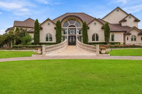 1903 Ray Shell Ct, Seabrook, TX 77586