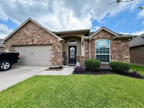 5191 Dry Hollow Dr, Alvin, TX 77511