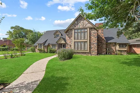 2414 Sieber Dr, Houston, TX 77017